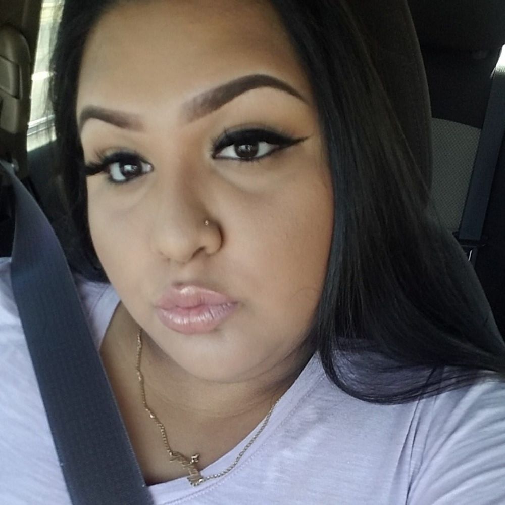 Meet your Posher, Maricela